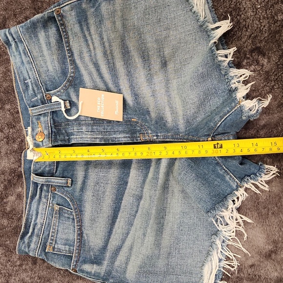 Light wash Madewell "the perfect jean" eco collection jean shorts size 29, NWT! - Picture 12 of 14